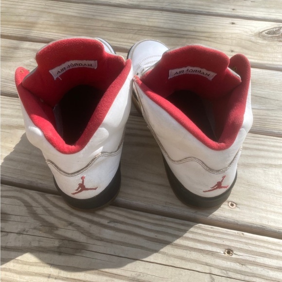 Jordan 5 Fire red size 7y - Picture 4 of 6
